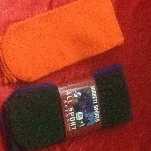 💥BOGO💥💛2/$8.00💛SPORTS SOCKS : 3 pcs. NWT - Picture 1 of 4